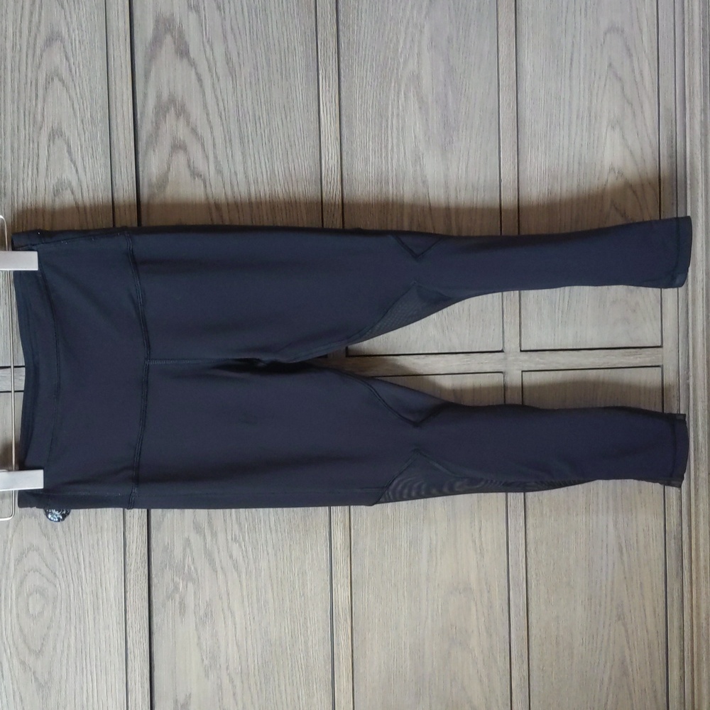 Lululemon Mesh leg back leggings